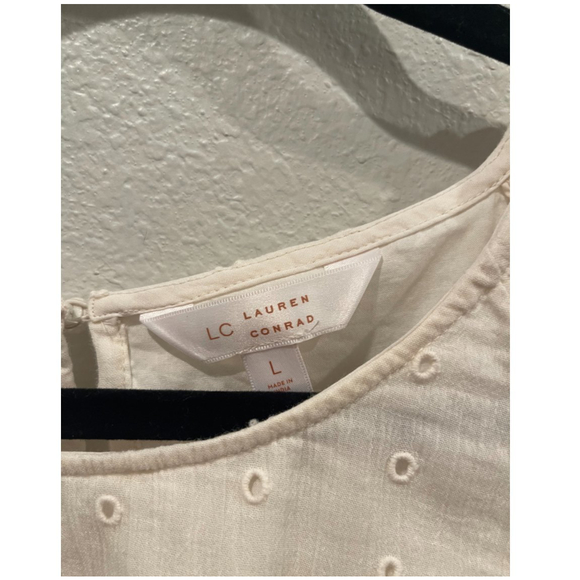 LC LAUREN CONRAD Cream Pinko Eyelet Bell 3/4 Sleeve - Picture 2 of 5